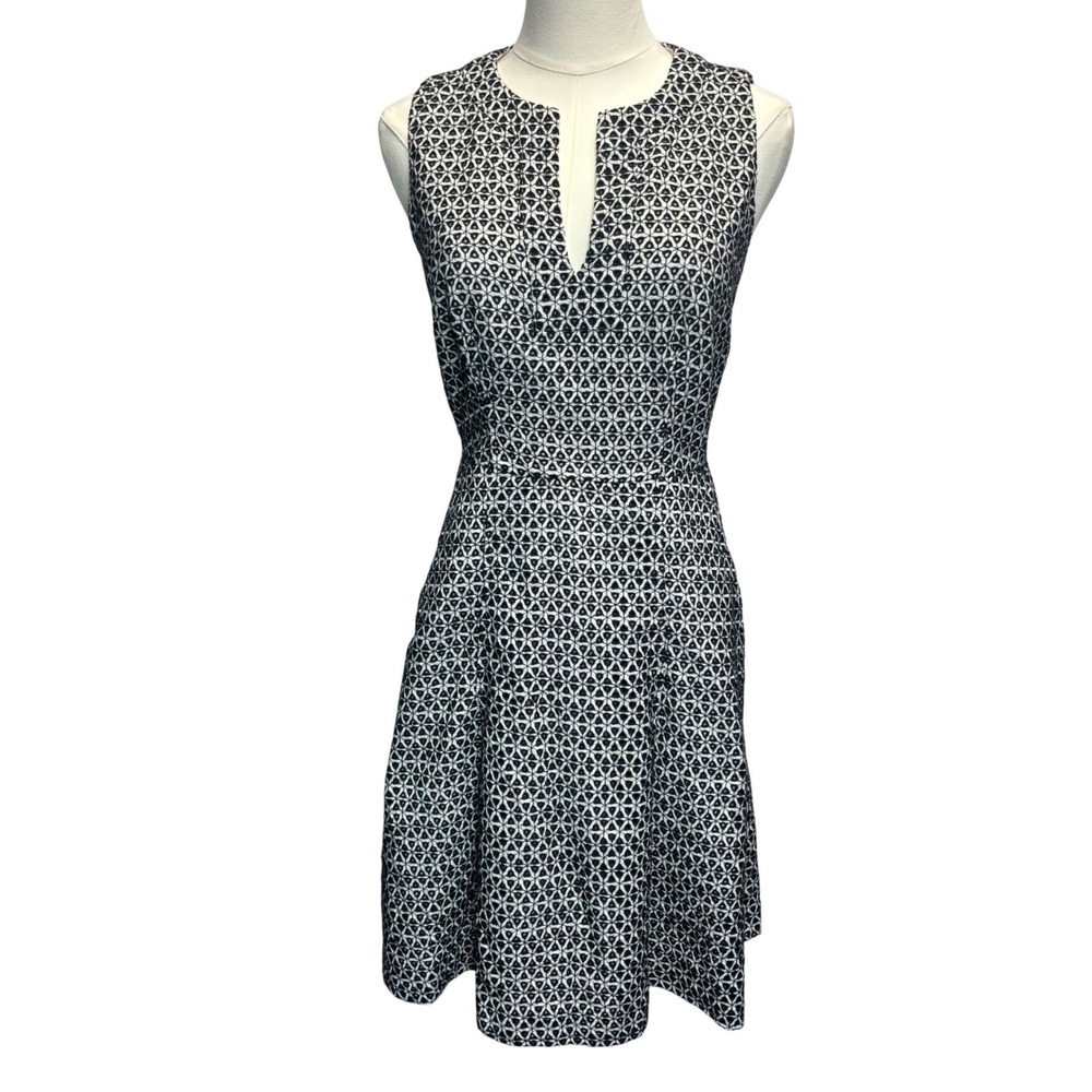 J Crew Fit & Cotton Dress Sz 4 Black White Geometric Eyelet Preppy Career